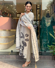 Ivory off white Embroidered Kurta Set with Dupatta