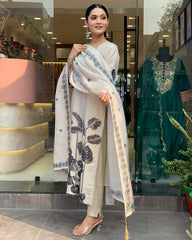Ivory off white Embroidered Kurta Set with Dupatta