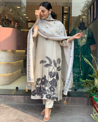 Ivory off white Embroidered Kurta Set with Dupatta