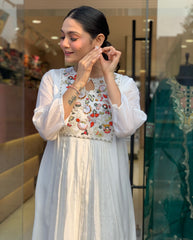 White Embroidered Kurta Set with Dupatta