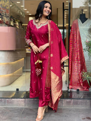 Rani pink silk kurta set with banarasi dupatta