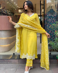 Lavender Chanderi Kurta Set with Embroidered Dupatta