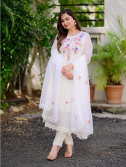White Floral Embroidered Kurta Set with Dupatta