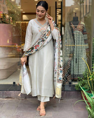 Ivory Kurta Set with Multicolor Printed Dupatta