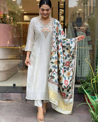Ivory Kurta Set with Multicolor Printed Dupatta