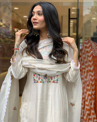 Off-White Embroidered Kurta Set with Minimal Dupatta
