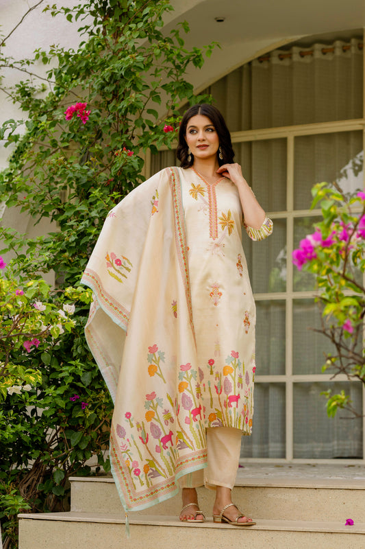 Red Anarkali Kurta Set with Gold Embroidery