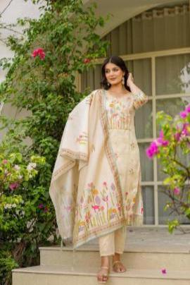 Dusty Rose Kurta Set with Floral Print Dupatta