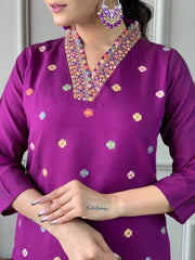Off-White Kurta Set with Floral Print Dupatta
