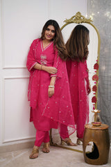 Title – Orange Kurta Set with Organza Dupatta