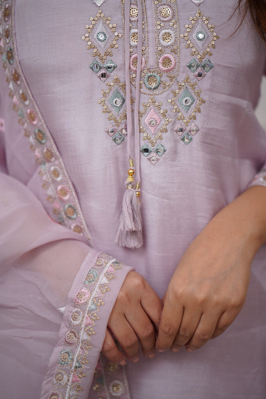 Lilac Kurta Set with Subtle Mirror Work Dupatta