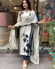 Off-White &amp; Black Printed Kurta Set