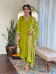 Rani Pink Kurta Set with Bandhani Dupatta