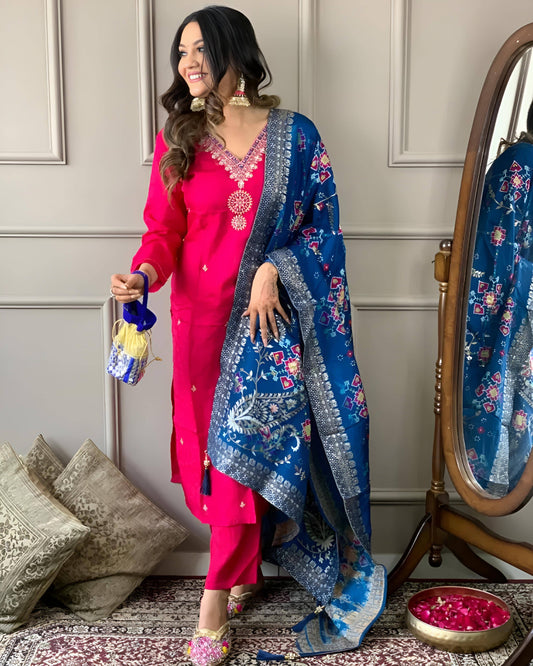 Pink Kurta Set with Navy Blue Banarasi Dupatta